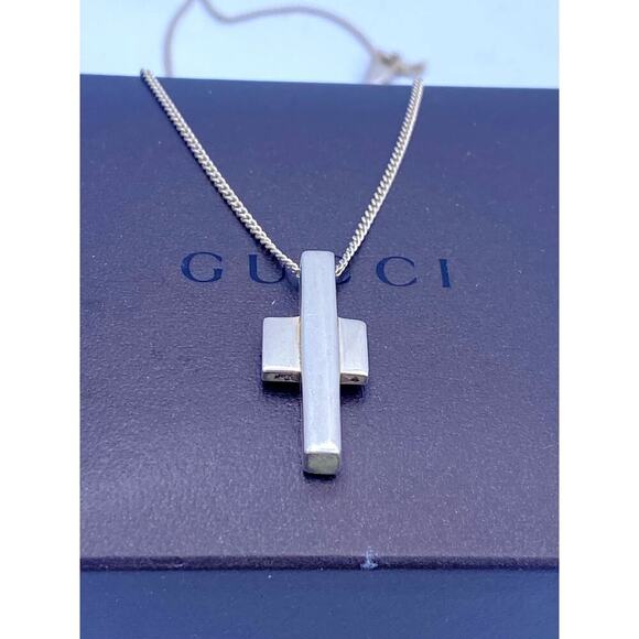 Authentic Gucci Sterling Silver Cross Pendant Necklace - Picture 2 of 9